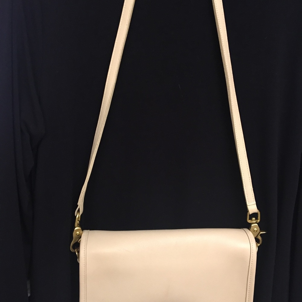 Handbag - Picture 4 of 4